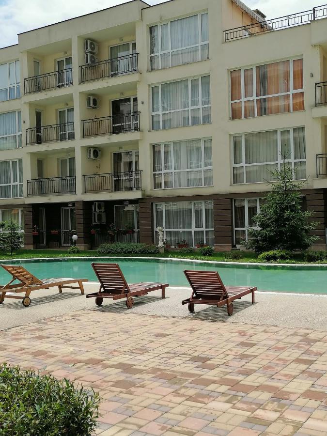 Cozy Studio With Pool In Słoneczny Brzeg Zewnętrze zdjęcie